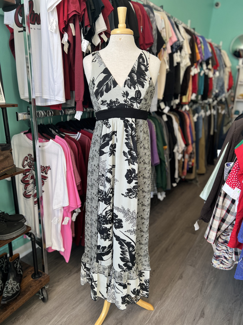 Jonathan Martin  Size 12 Dresses