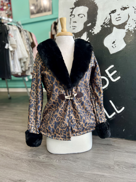 Merigold Kiss  Size S Tops