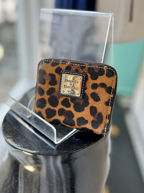 Dooney & Bourke  Size S Wallet
