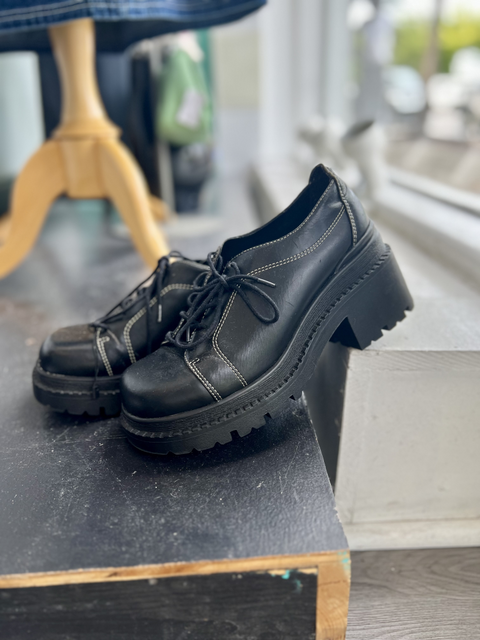 No Boundaries  Size 8.5 Shoes