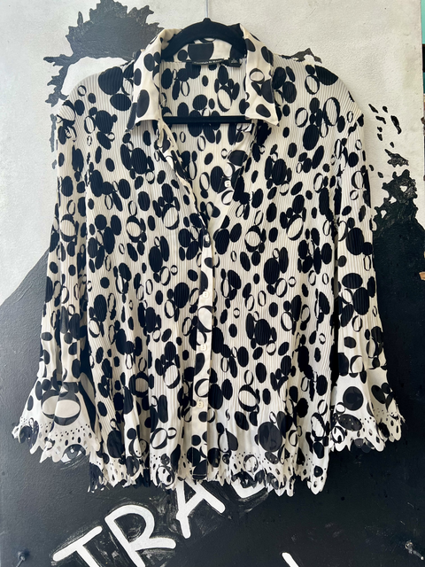 Milano  Size XL Tops
