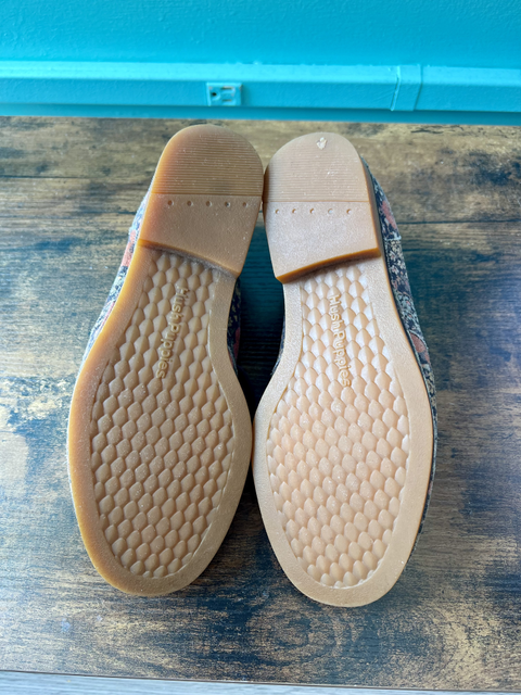 Hush Puppies  Size 6 Shoes