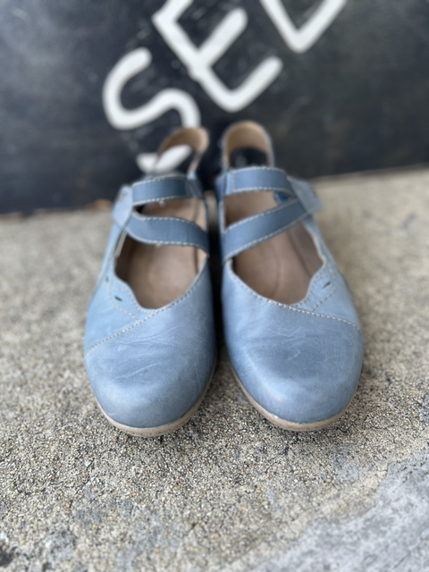 Earth Origins  Size 9 Shoes