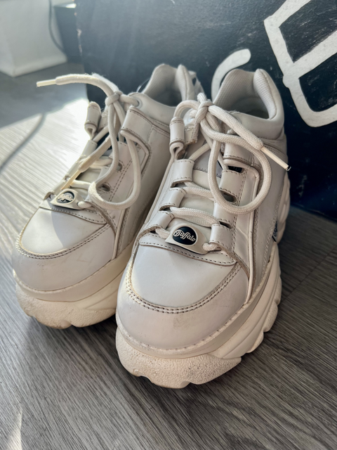 Buffalo London  Size 36 EUR/5.5 w Shoes