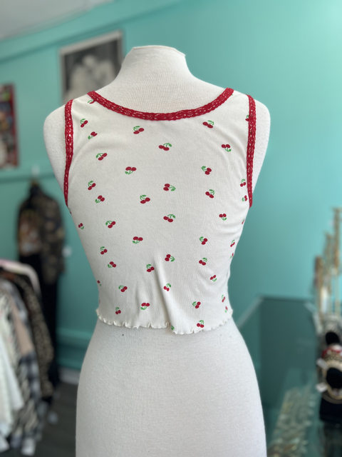 LPLD  Size L Tops