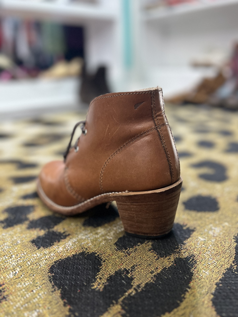 Red Wing  Size 7 Shoes