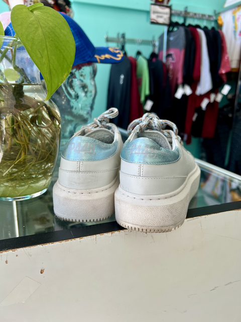 P448  Size 6.5 Shoes