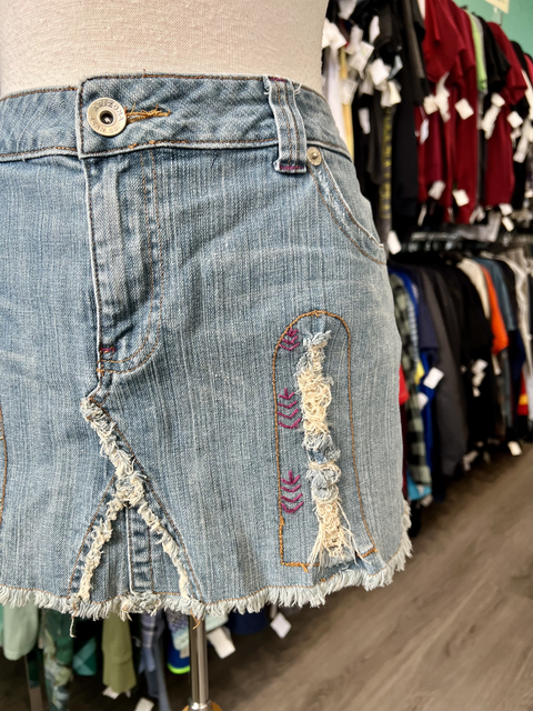 Arizona  Size 17 Bottoms