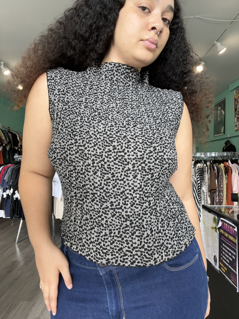 E.K. Designs  Size XL Tops
