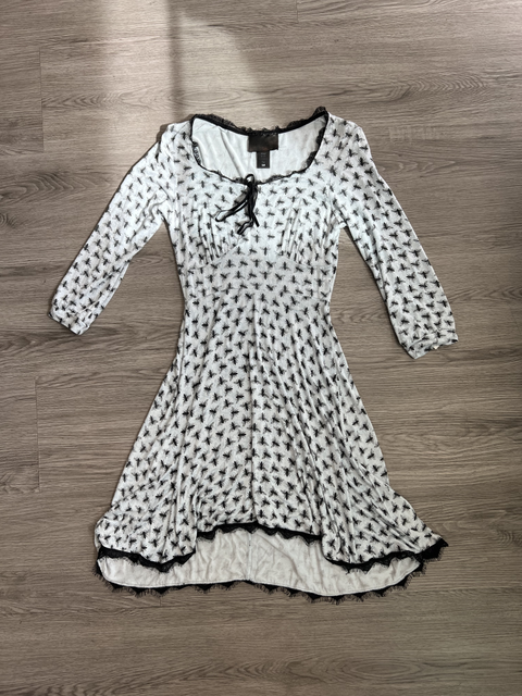 Hot Topic  Size SM Dresses