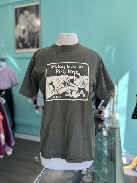 Anvil  Size M Tops