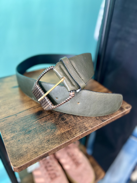 AXCESS  Size M Belt