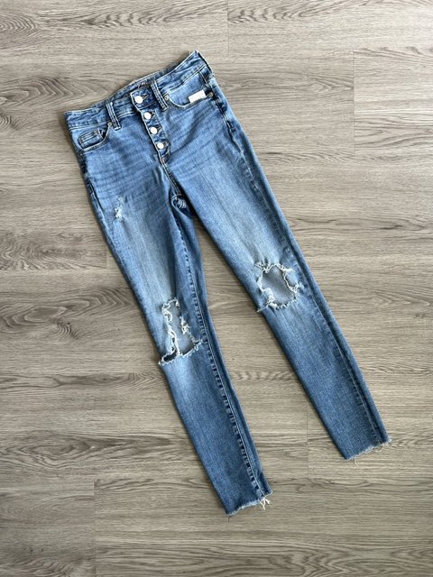 Universal Thread  Size 00/24 Bottoms