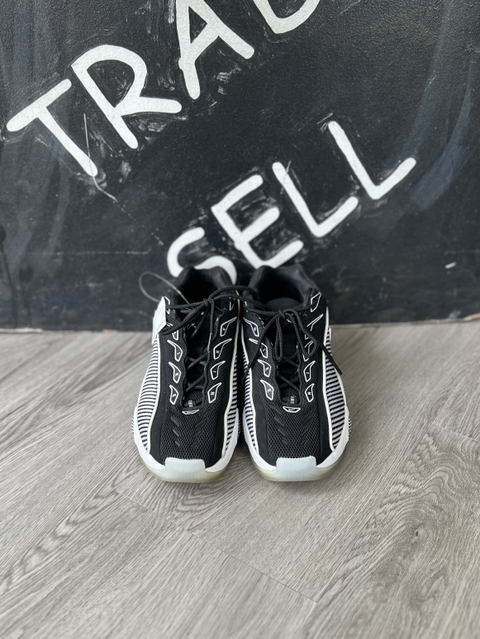 Nike  Size 11 Shoes