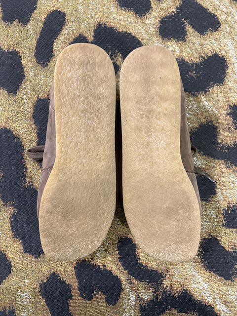 Clarks  Size 8 Shoes