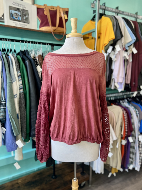 Kimchi Blue  Size M Tops