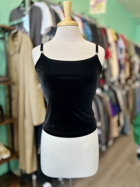 No Boundaries  Size M Tops