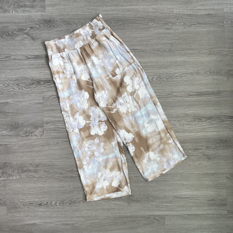 Simply Vera  Size M Bottoms