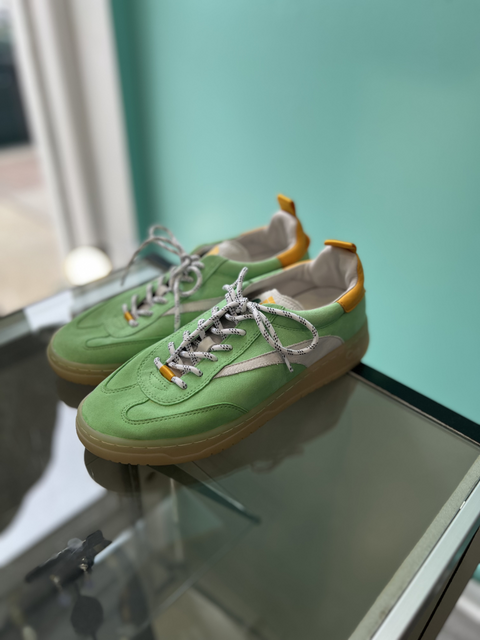 Oncept  Size 8 Shoes