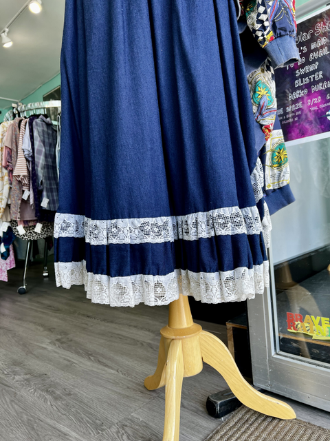 Karman  Size 4 Bottoms