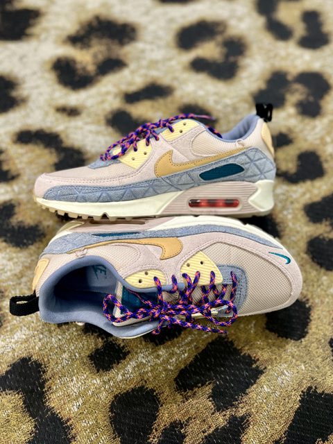 Nike  Size 9 Shoes