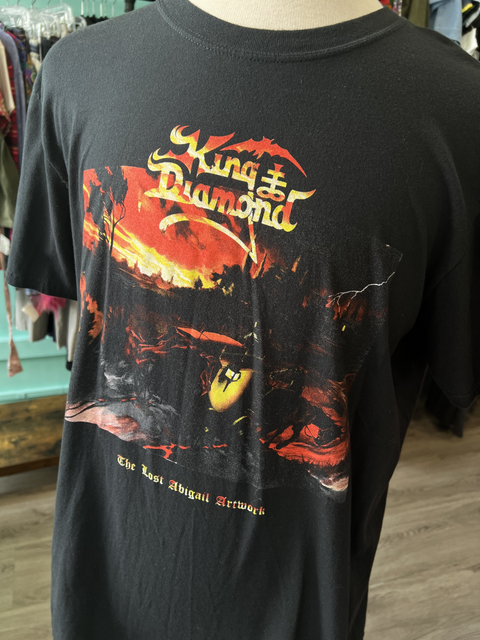 Gildan  Size XL Top