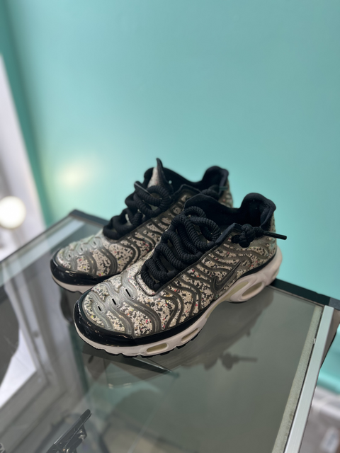 Nike  Size 10 Shoes