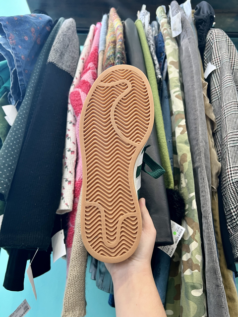 ADIDAS  Size 7 Shoes