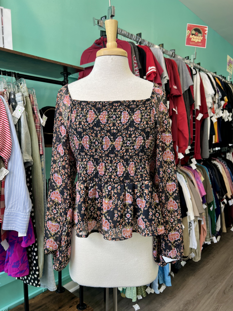 American Eagle  Size XL Tops