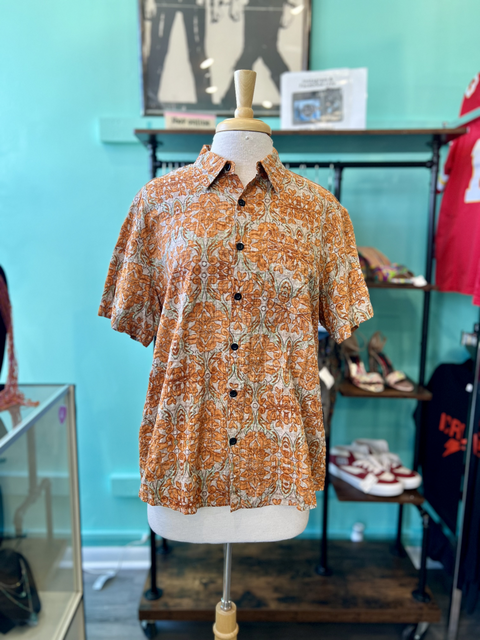 VatPave  Size L Tops