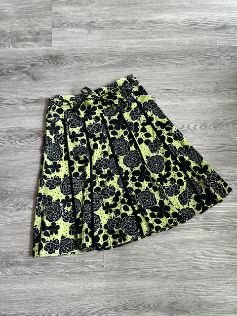 apt. 9  Size 6 Bottoms