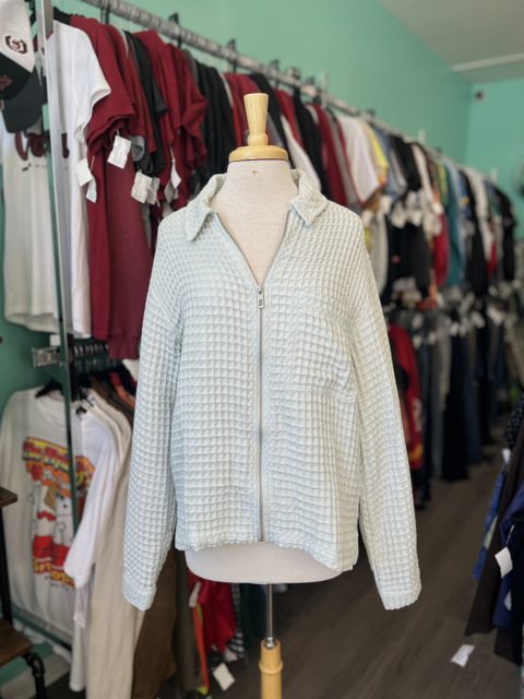 Standard Cloth  Size L Tops
