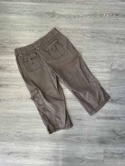 St. John's Bay  Size 6P Bottoms