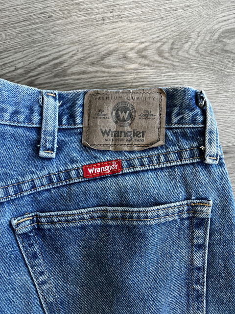 Wrangler  Size 36 X 30 Bottoms