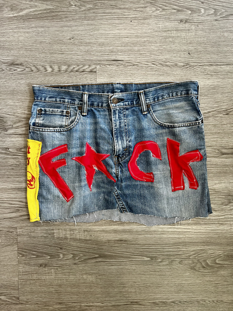 Levi Strauss & co.  Size 33 X 32 Bottoms