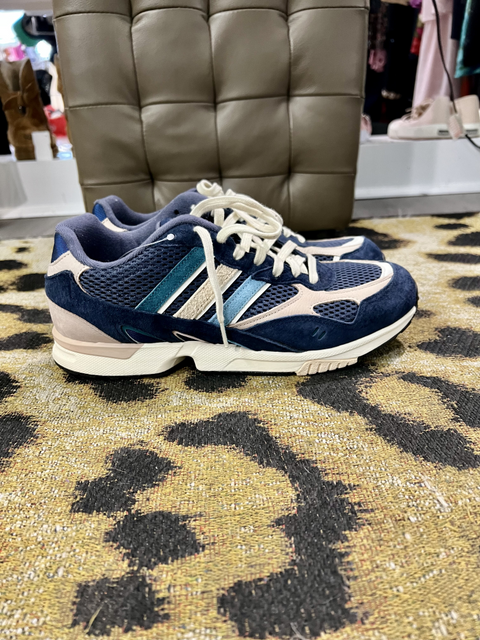 ADIDAS  Size 10 Shoes