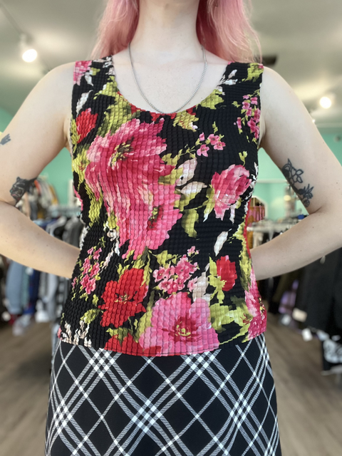 Impressions  Size L Tops