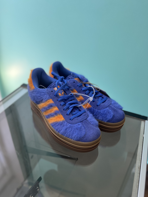 ADIDAS  Size 6.5 Shoes