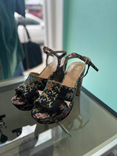 Crown & Ivy  Size 8.5 Shoes