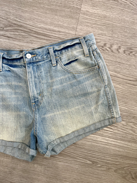 Levi Strauss & co.  Size 14/32 Bottoms