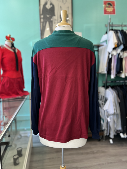 Links  Size M Tops