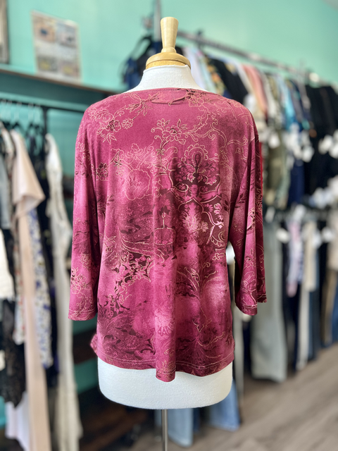 N touch  Size L/XL Tops