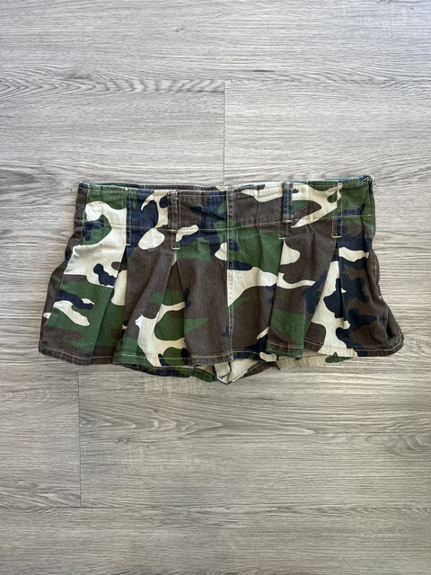 ALMOST FAMOUS  Size XL Bottoms