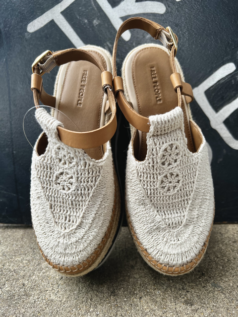 Free People  Size 7 Shoes