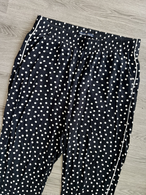 Abercrombie & Fitch  Size L Bottoms