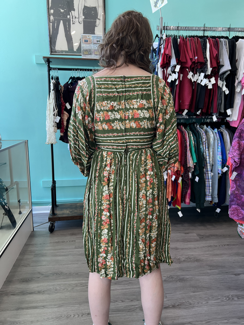 The Kollection  Size 2/4 Dresses