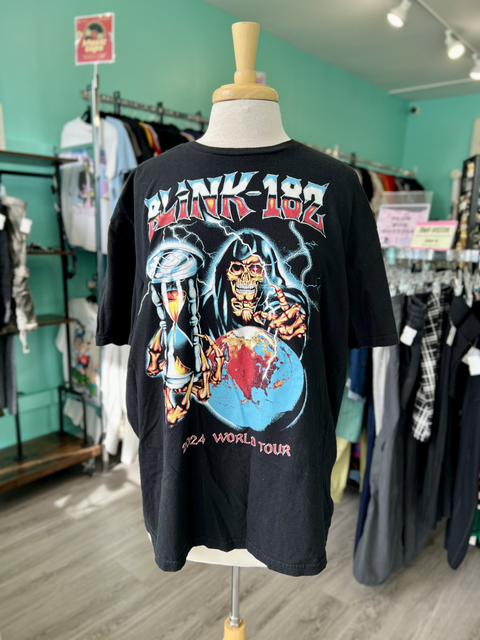 Blink-182  Size XL Top