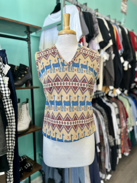 Queen's Way  Size S Tops