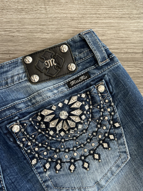 Miss Me  Size 33 Bottoms