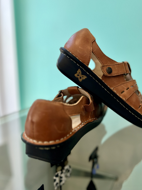 Alegria  Size 6 Shoes